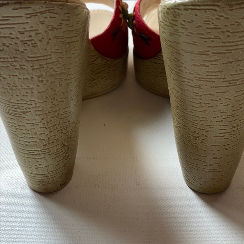 Bisou Bisou Wedge Shoes - Picture 7 of 10